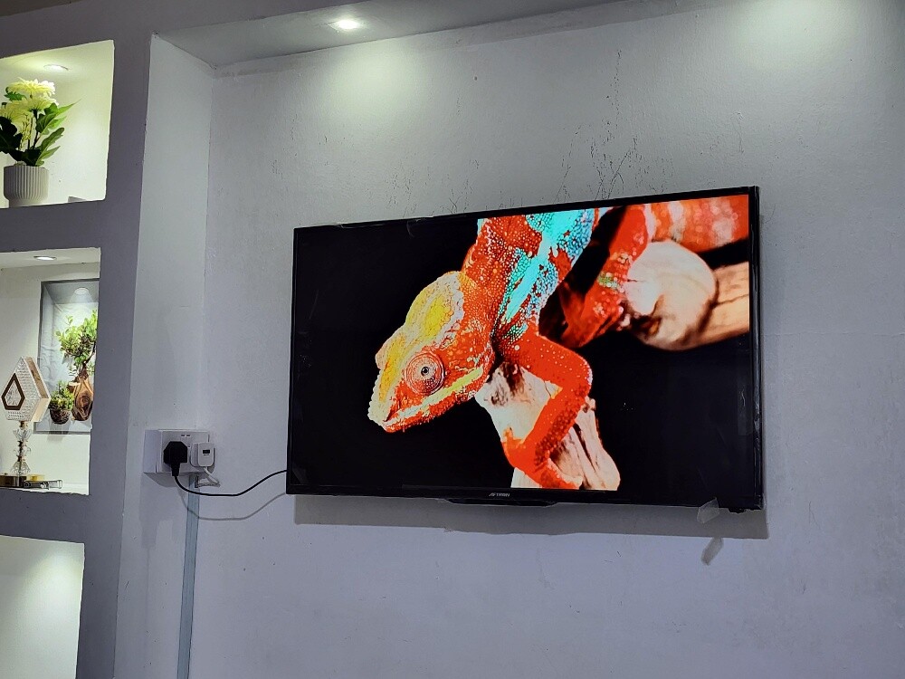 40 smart aeemote ndroid tv with rem - 3
