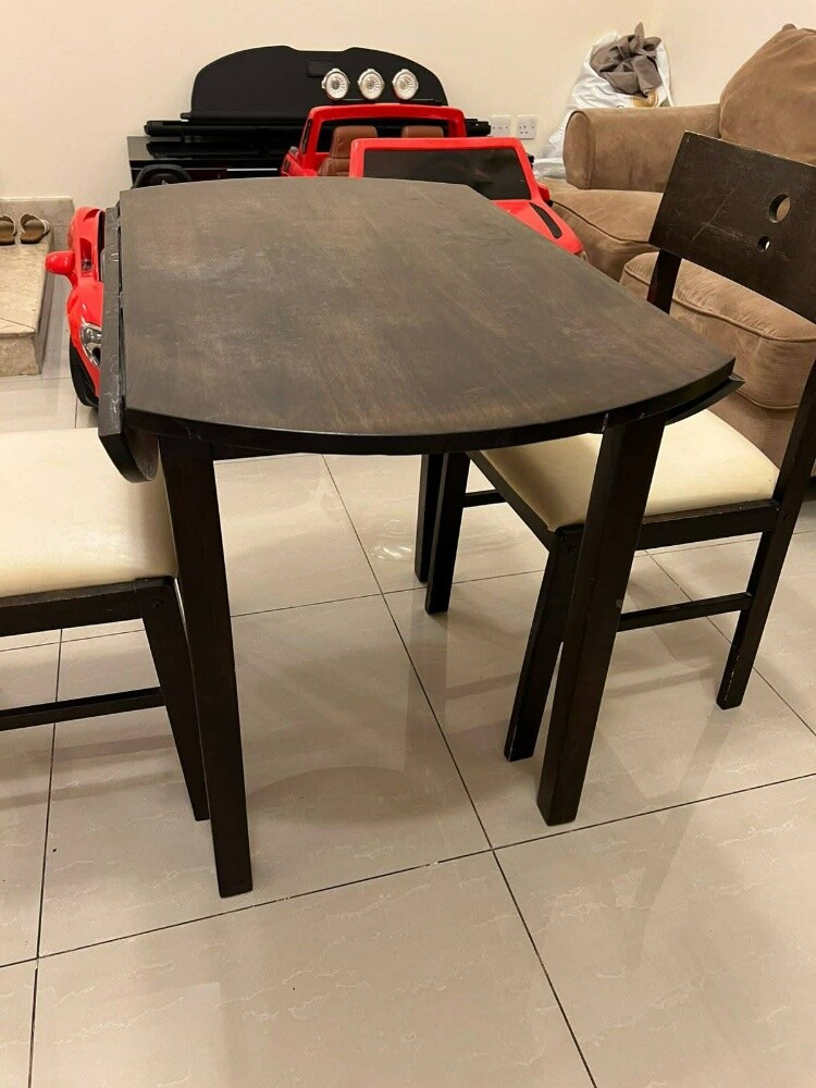 Table with 2 chairs QR 250 only. - 6