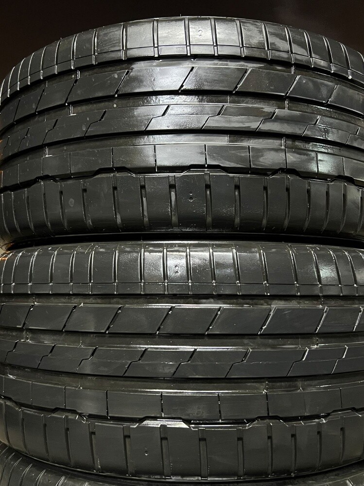 275-35-21,,, Hankook brand - 4