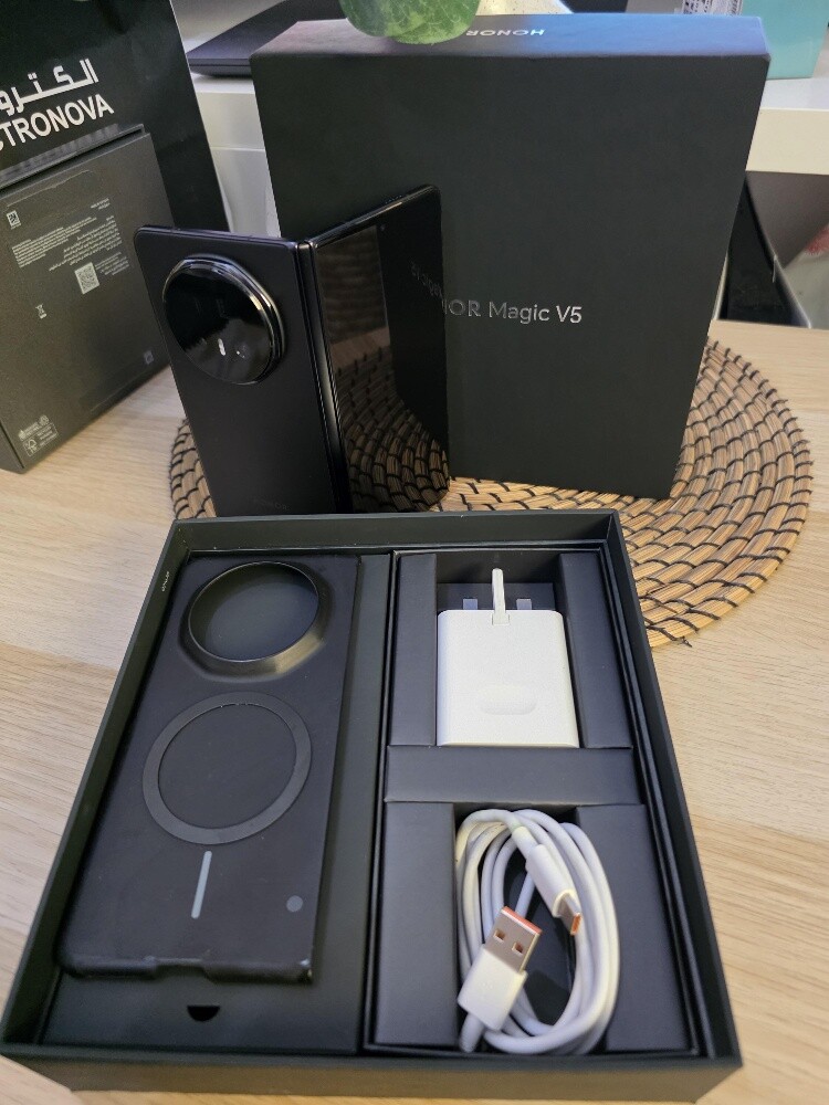 Honor Magic V5 512Gb Black - 1