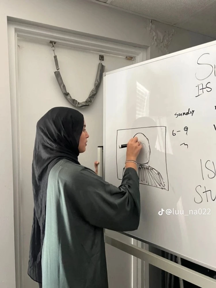 مس راضية - 1
