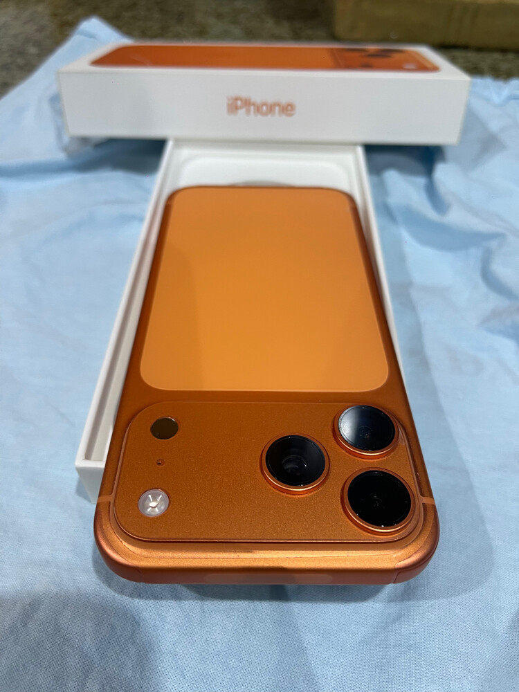 iPhone 17 Pro Max 512GB - Orange - 2
