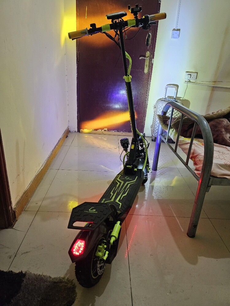 KUGOO M4 2026 - Electric Scooter - 1