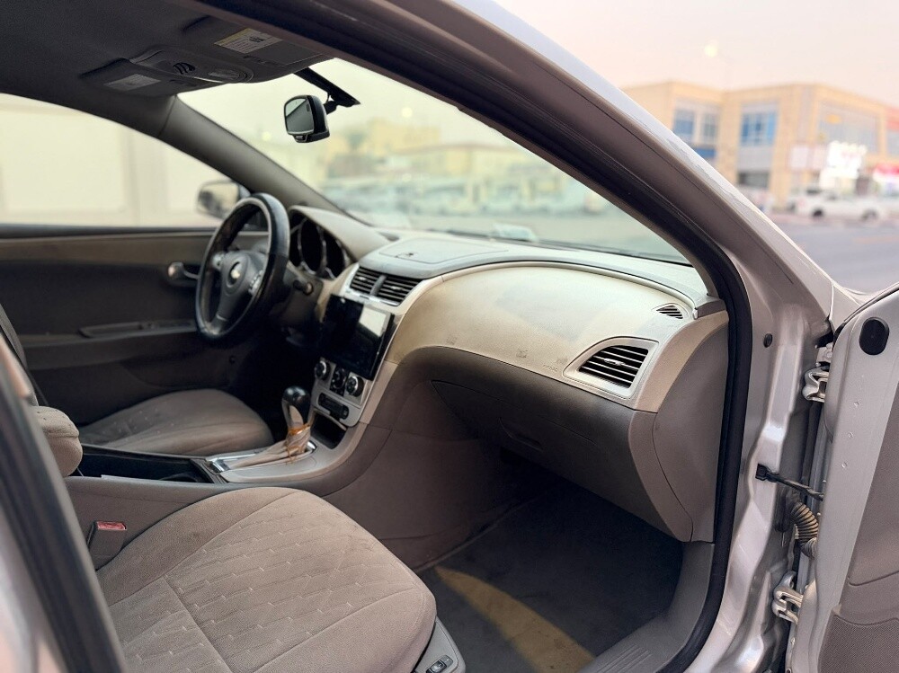 Chevrolet malibu 2010 - 8