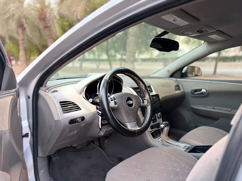 Chevrolet malibu 2010 - 4