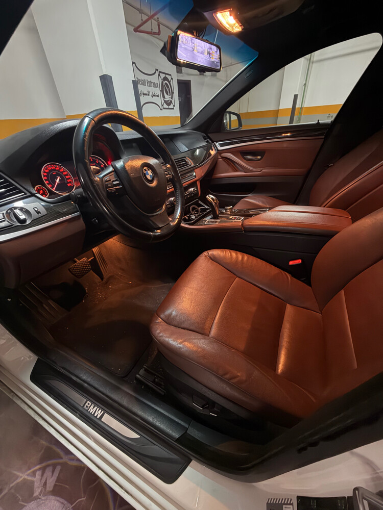 BMW 530i - 14