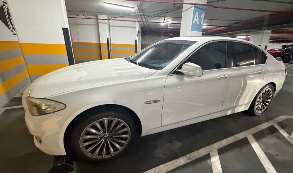 BMW 530i - 16