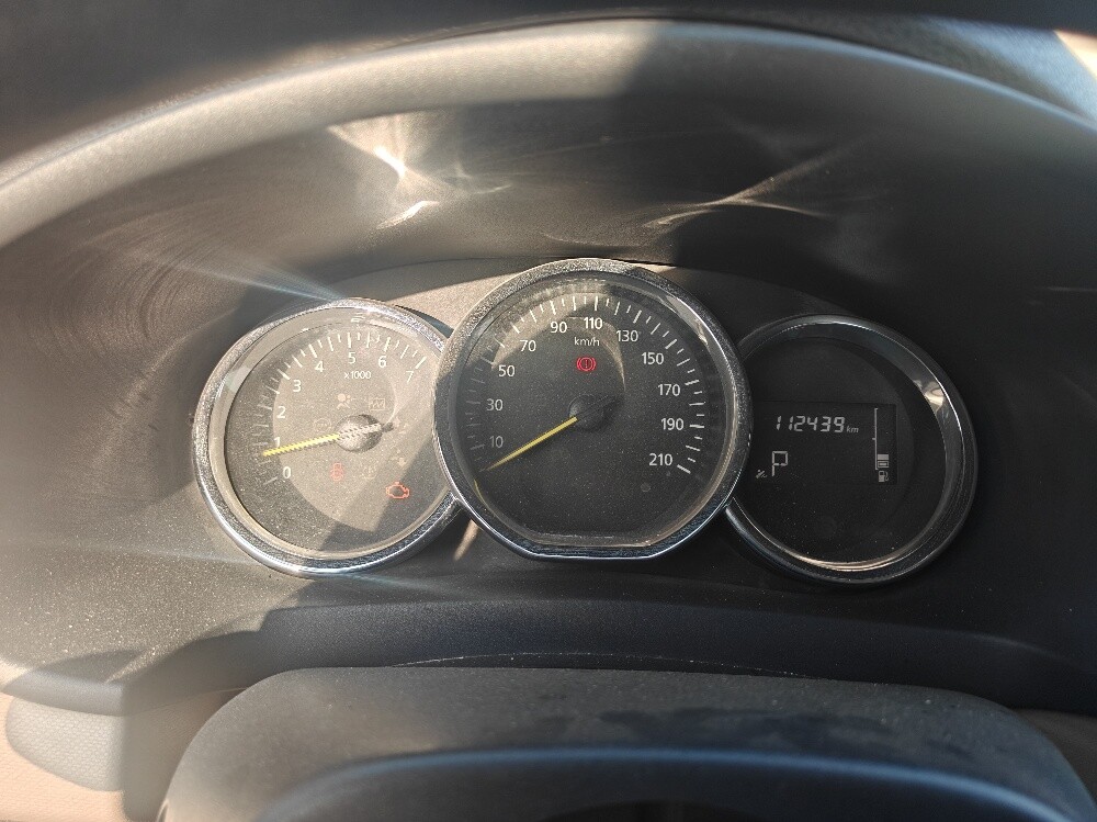 Renault symbole - 5
