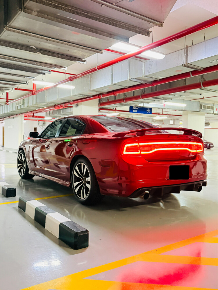 Dodge Charger SRT8 (6.4L) - 9