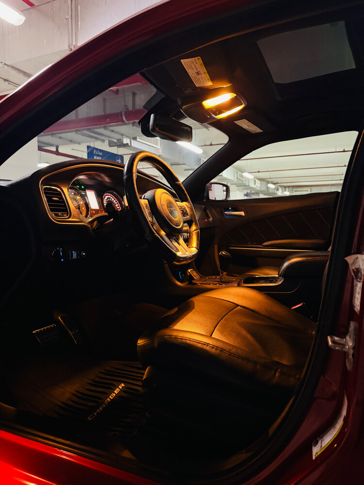 Dodge Charger SRT8 (6.4L) - 12