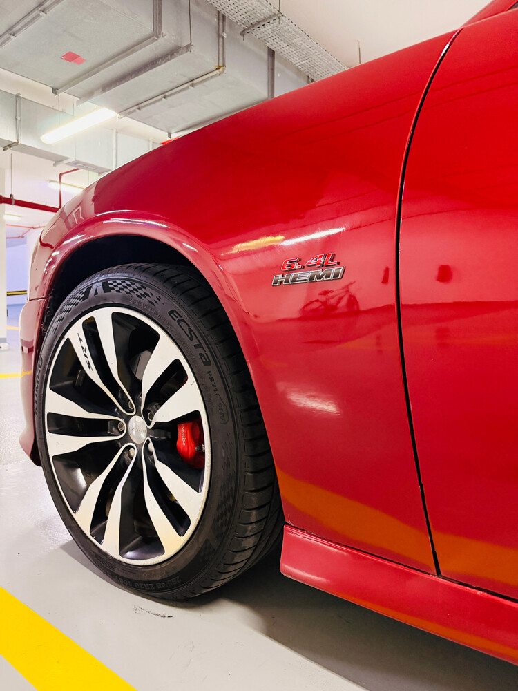 Dodge Charger SRT8 (6.4L) - 8