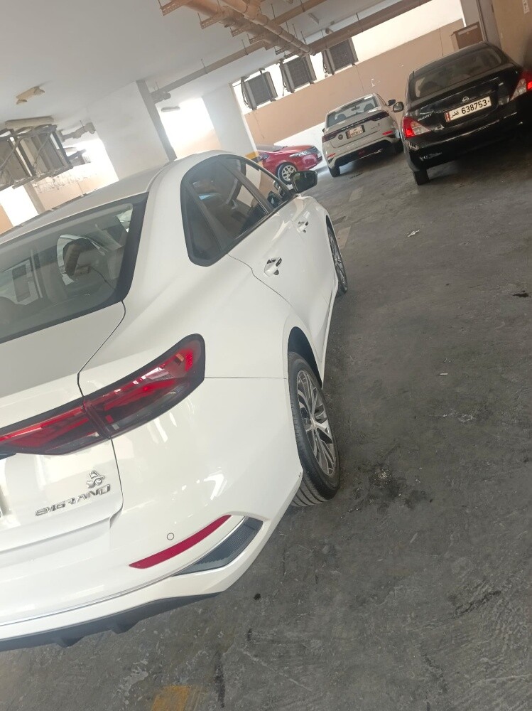 gely emgrand car - 2
