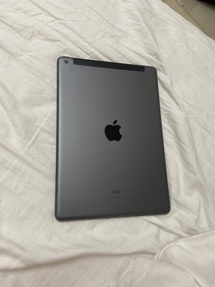 iPad 7th generation - 1