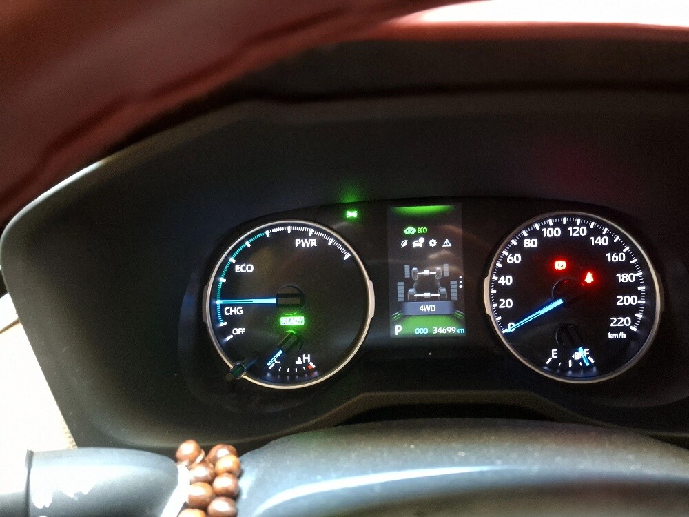 2025 Toyota RAV4 Hybrid AWD - 10