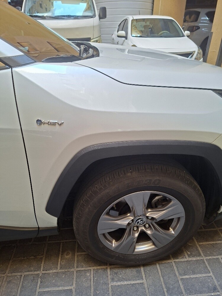 2025 Toyota RAV4 Hybrid AWD - 6