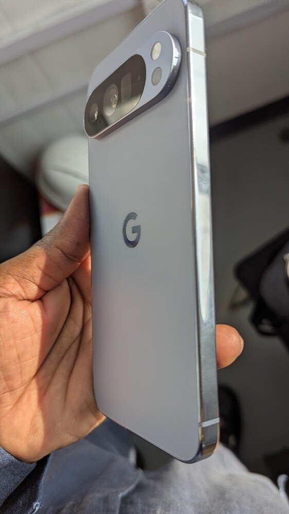 pixel 10 pro XL . - 1