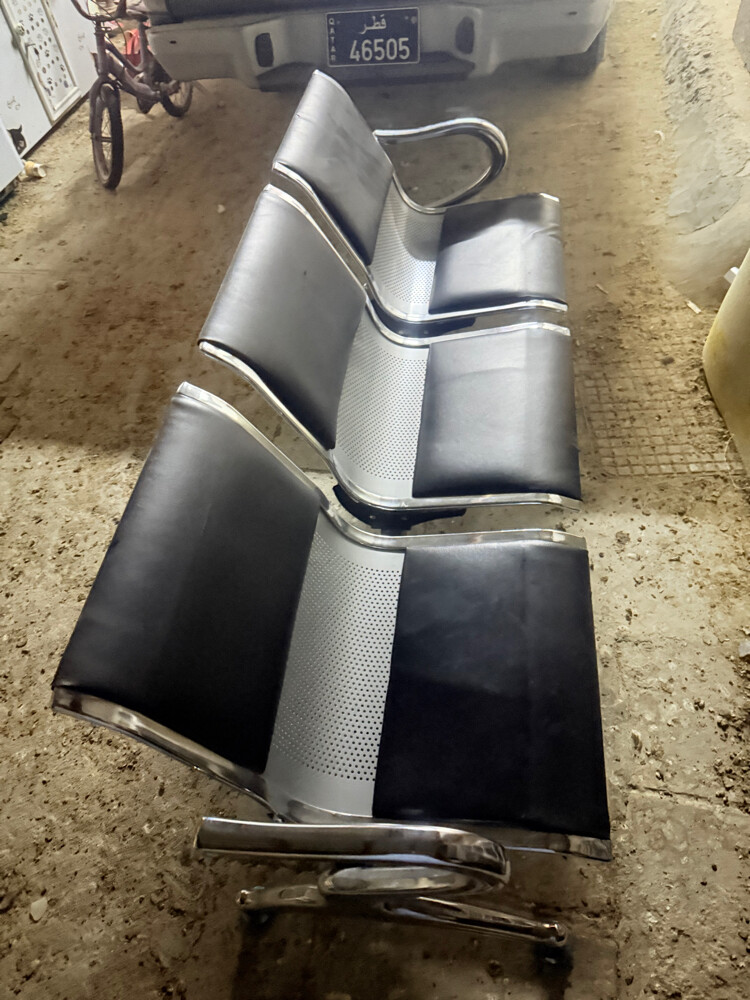 3 seat Chair - 5
