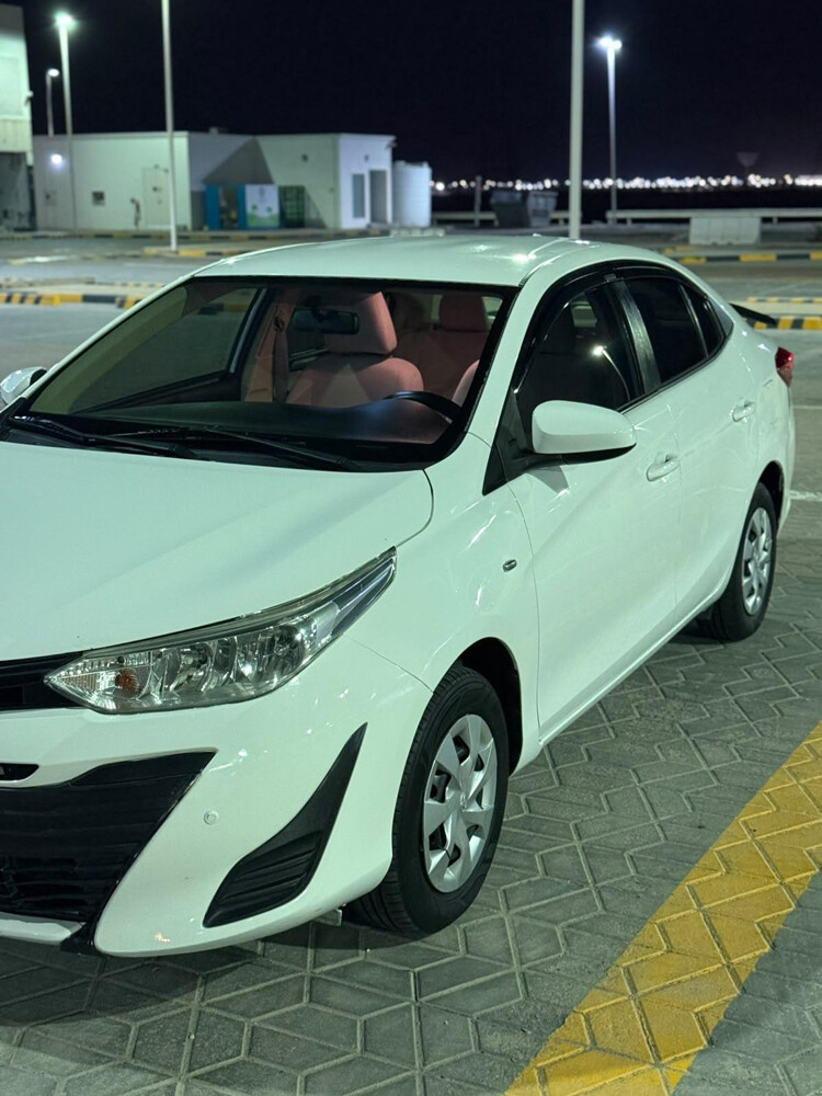 Toyota Yaris mint condition low km - 6