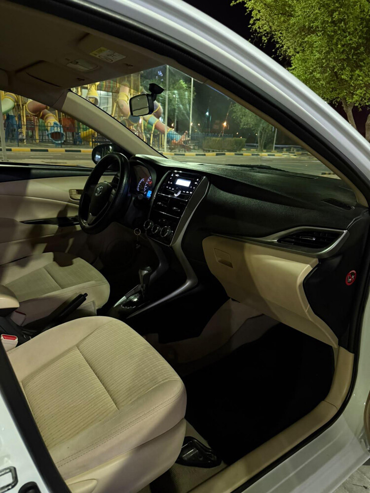 Toyota Yaris mint condition low km - 9