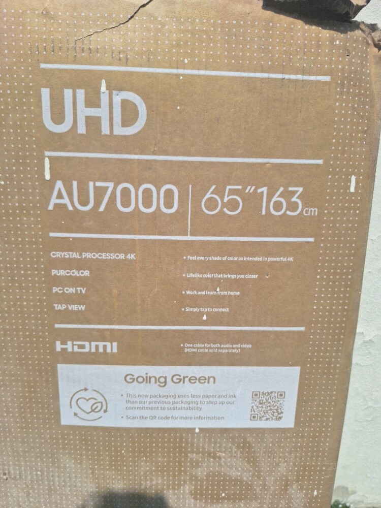 Samsung UHD 65" SMART TV - 4