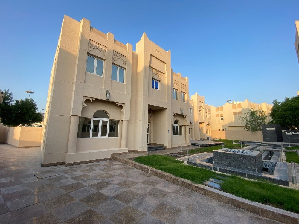 للبيع مجمع سكنى لقطيفيه - 2