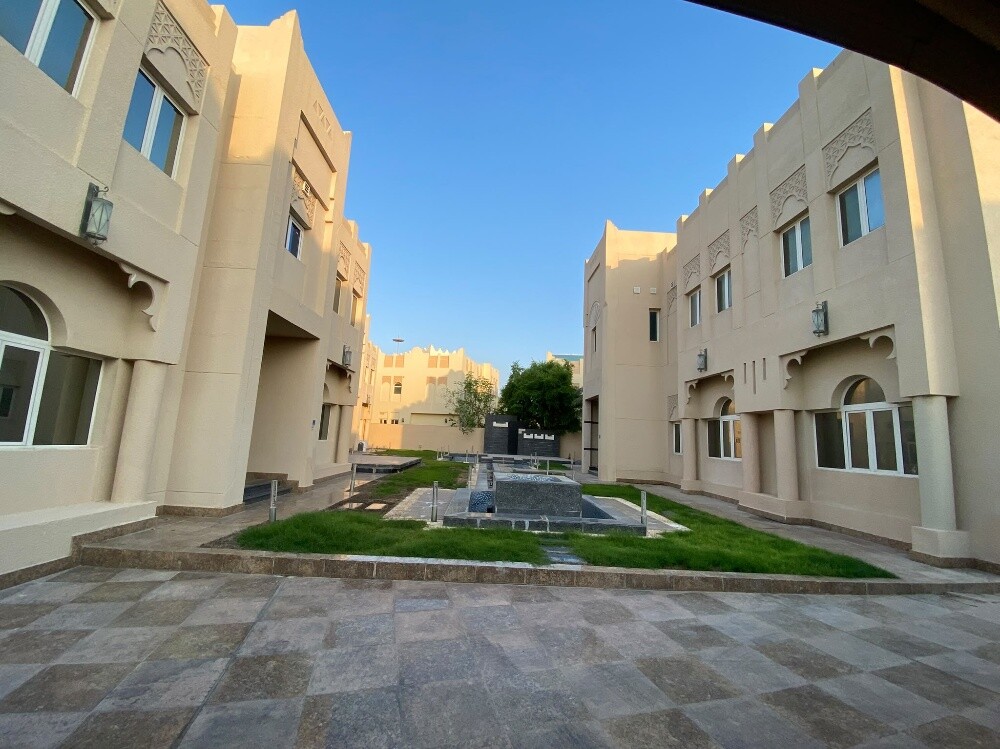 للبيع مجمع سكنى لقطيفيه - 6