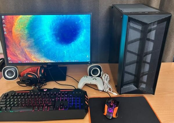 Gaming PC: RX 9060XT 16GB - 3