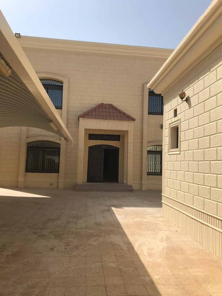 للبيع فيلا بالصخامة 591 متر - 3