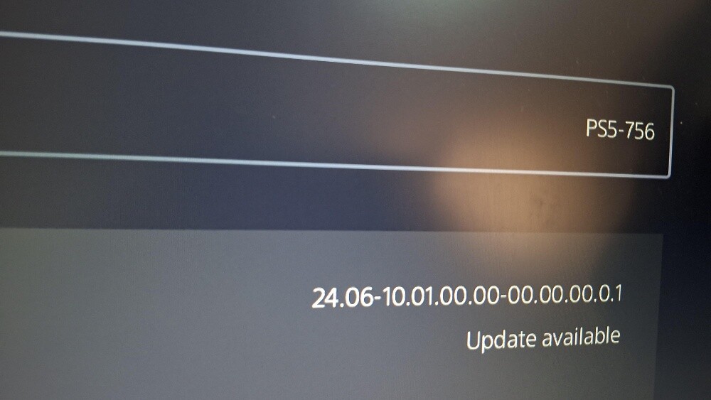 PS5 old update and headset and CD - 5