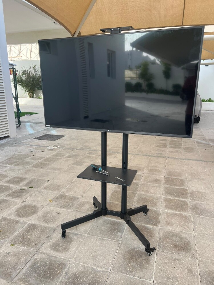 Mobile Tv stand with wheels - 1