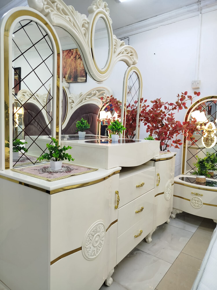 Sell Luxurious King Bedroom set - 17