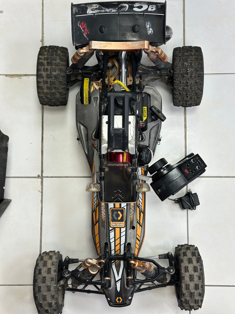 Baja 5b car - 3