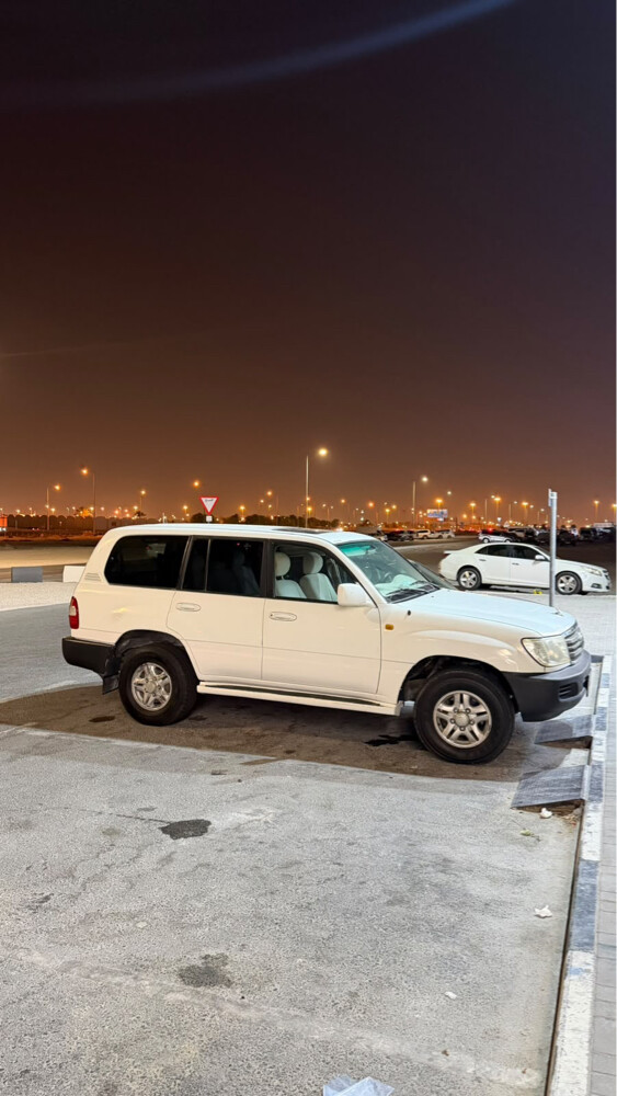 Toyota Land Cruiser - 4