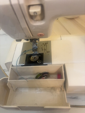 Sewing machine for sale - 4