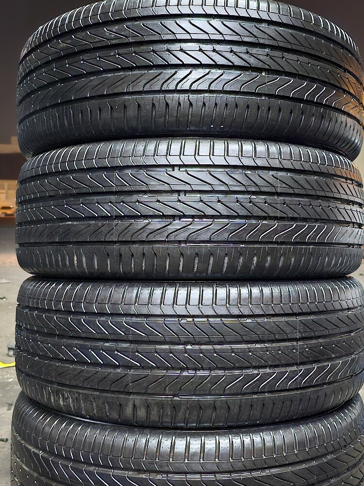 225-55-19,,, Continental brand - 8