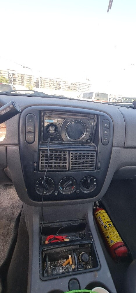 Ford explorer - 5