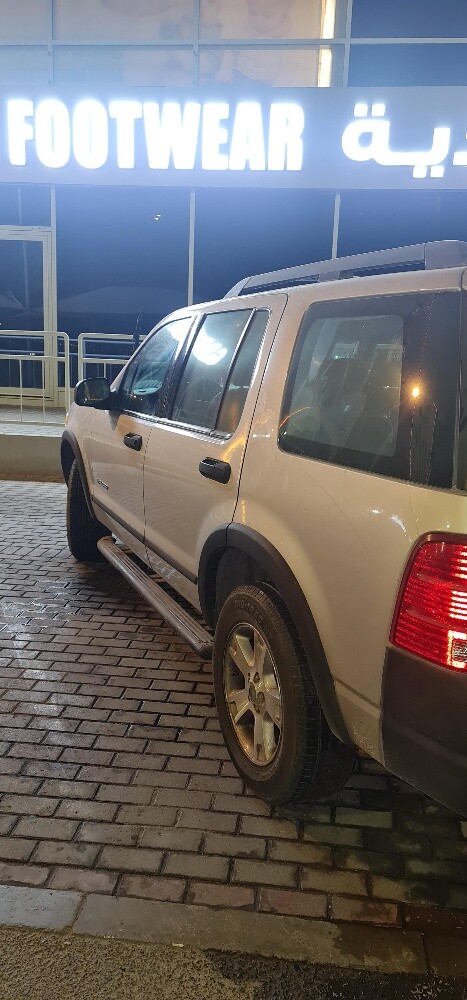 Ford explorer - 11