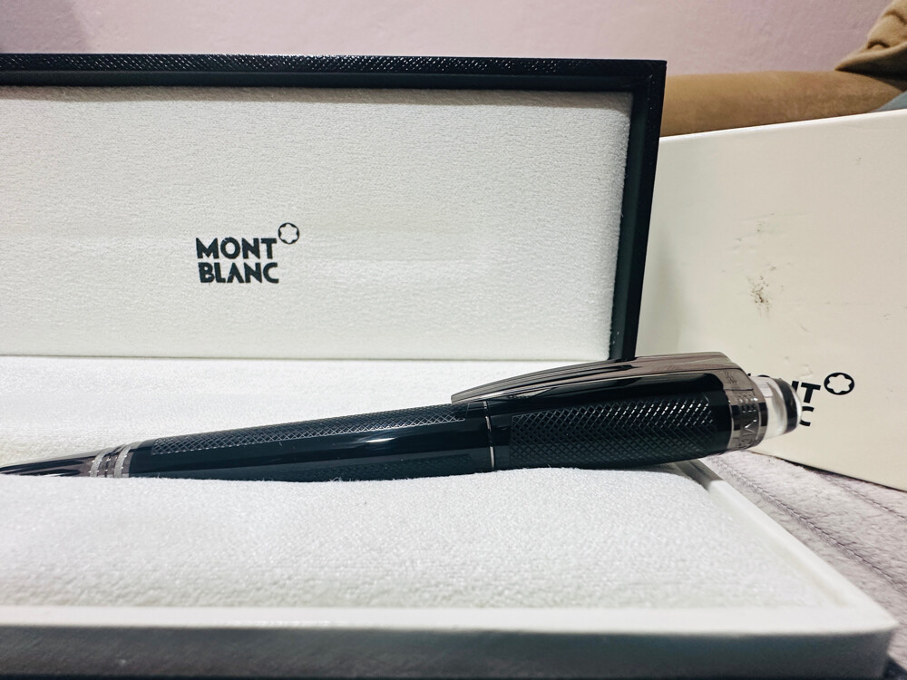 Montblanc Luxury Ballpoint Pen  - 7