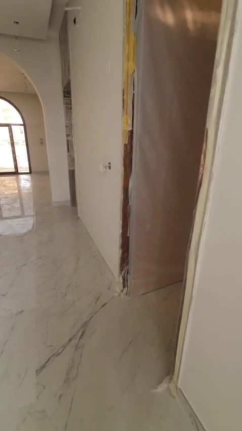 الوكيرللبيع فيلا على شارعين732م - 1