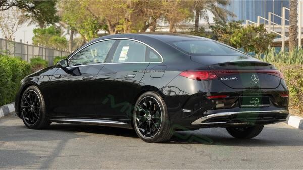 2027 Mercedes-Benz CLA 200 AMG - 5