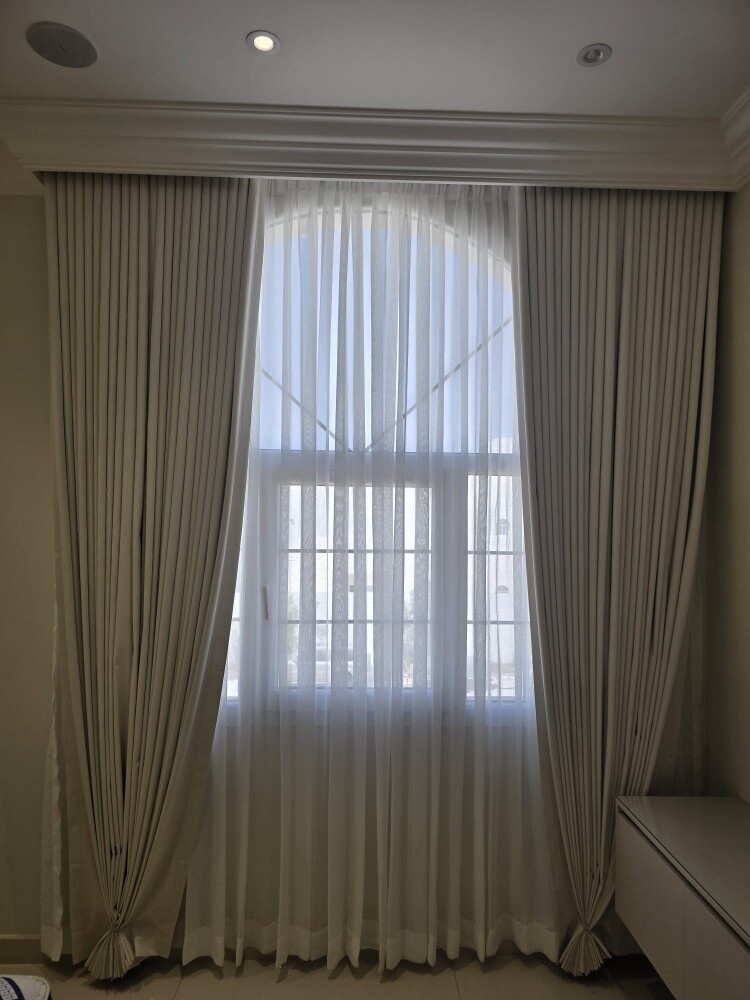 Curtains, roller blinds, vertical b - 1