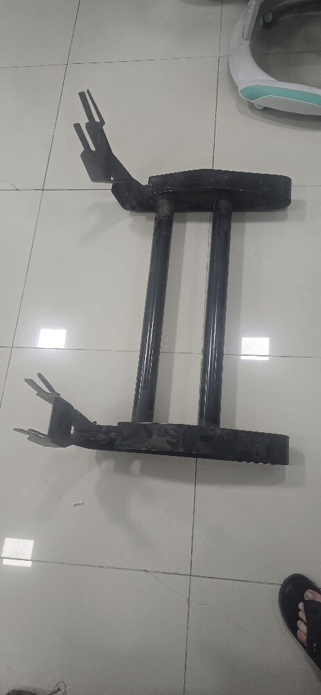 collision stand - 3