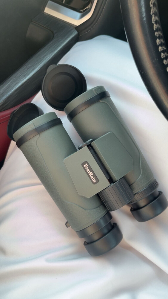 BravRain 10x42 binoculars - 4