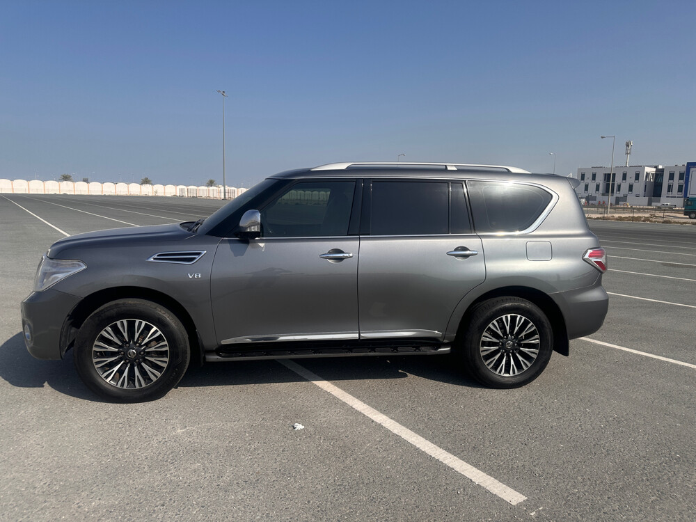 Nissan Patrol Platinum - 2