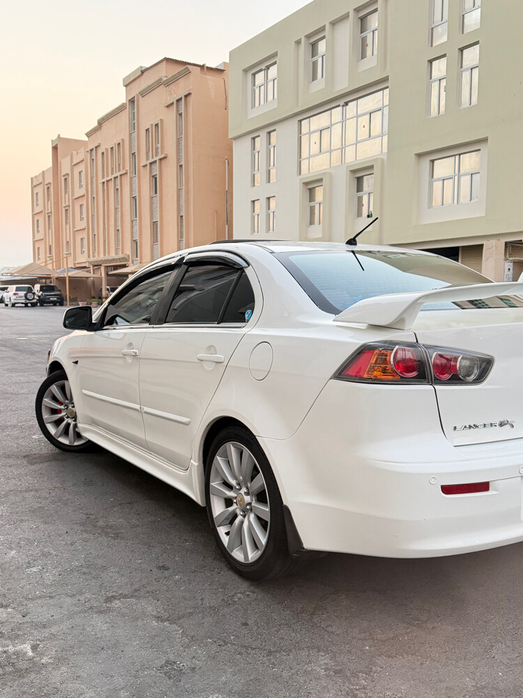 لانسر جي تي  - 4