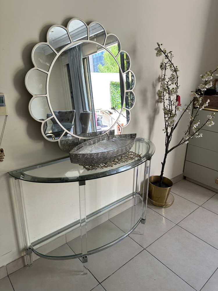 Dining  table  - 10
