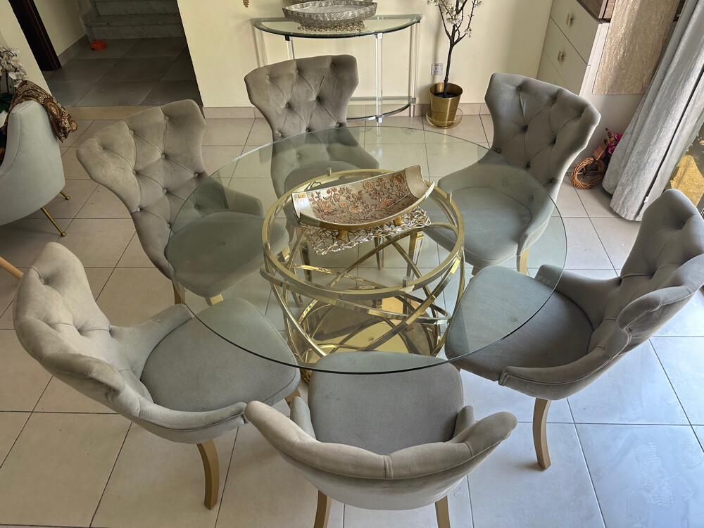 Dining  table  - 5