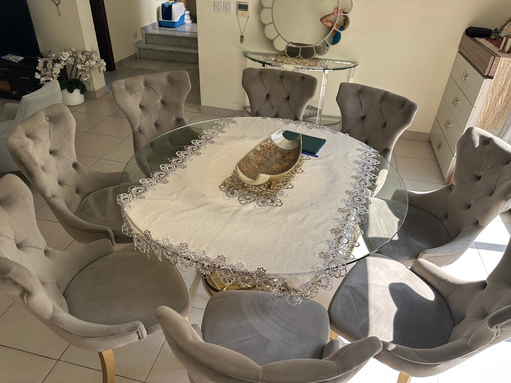 Dining  table  - 4