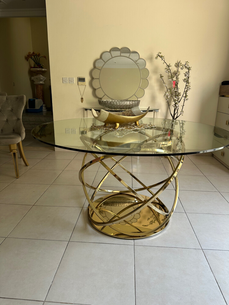 Dining  table  - 6