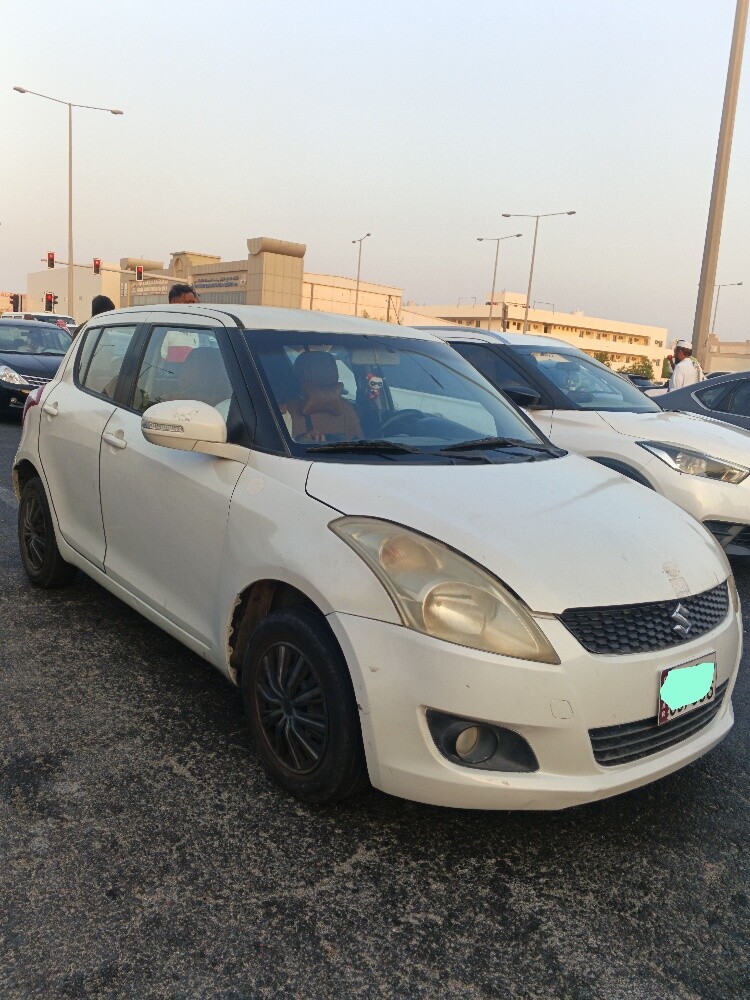 Suzuki swift 2015 - 2